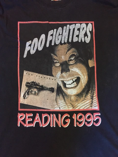 レア Neil Young Foo Fighters イベントシャツ TRUE VINTAGE FOO Fighters Reading 95 T-shirt with back print