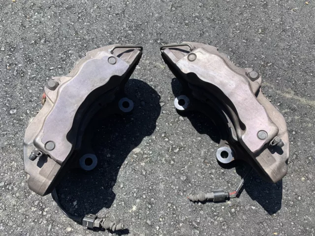 2004-2010 VW Touareg Porsche Cayenne 6 pistons Brembo 18z Front Brake Calipers