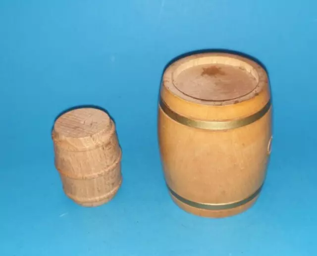 D097332732 - Holzfässer Durchmesser 3,5 - 6cm Länge 5 - 7,5cm