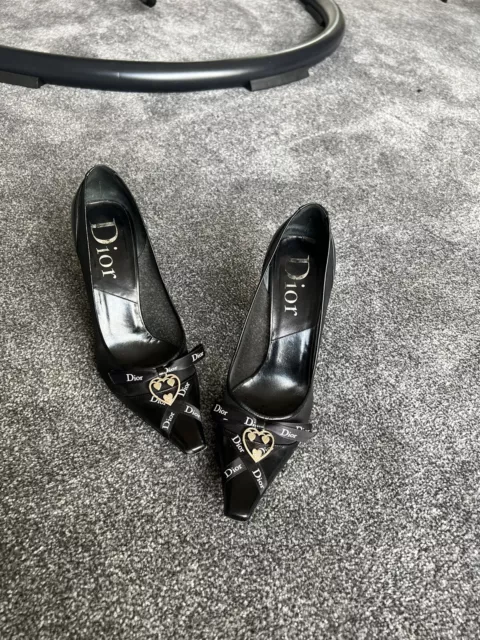 Vintage on sale dior heels