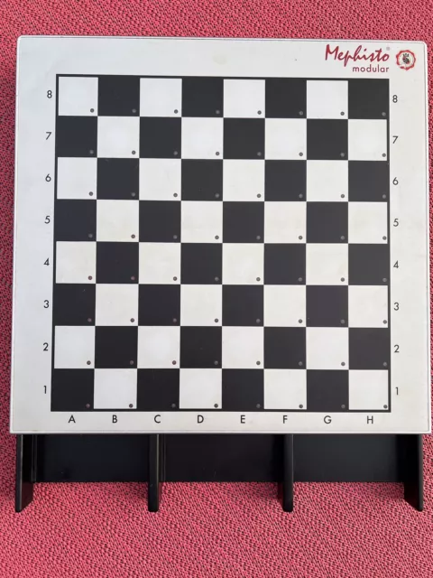 Schachcomputer ￼Mephisto Modular, Schachbrett