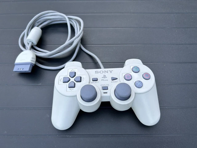 Playstation 1 SCPH-9002 Switcher + Manette + 9 Jeux Gravés - Game Geek & Rétro
