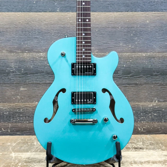 Godin Montreal Premiere HT Laguna Blue "B-Stock" Semi-Hollow El. Guitar w/Bag Godin Montreal Premiere HT Laguna Blue "B-Stock" Semi-Hollow El. Guitar w/Bag