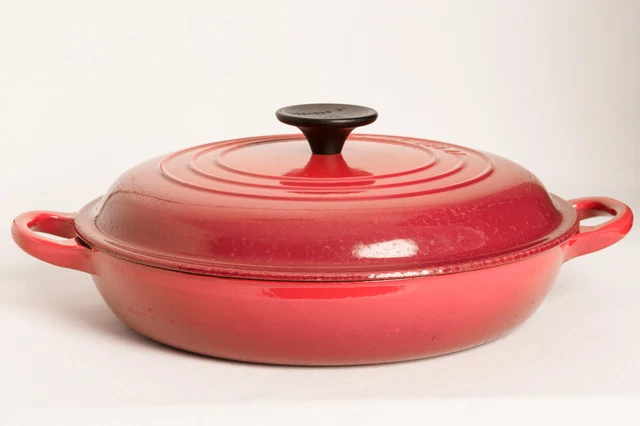 Vajilla redonda esmaltada de cereza Le Creuset hierro fundido 26 cm