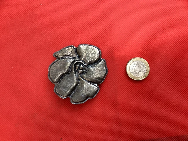 Broche Vintage Ornée De Cristaux Signée Cacharel - 9,5 Cm - Métal Doré - Occasion
