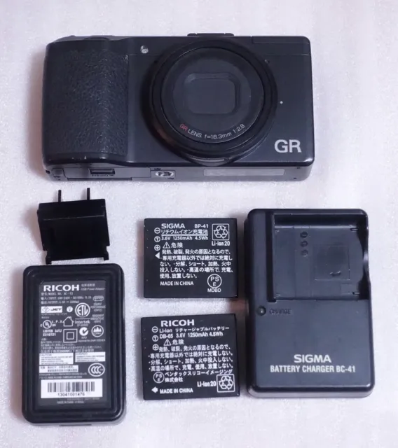 "Excellent" Ricoh GR 16.2MP Digital Camera Black 7600 Shots