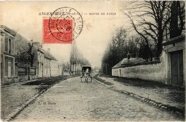 CPA Angerville Route de Paris FRANCE (1371545)