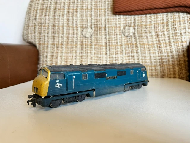 Trix OO gauge Class 42 Warship diesel hydraulic loco D812 Royal Naval Reserve
