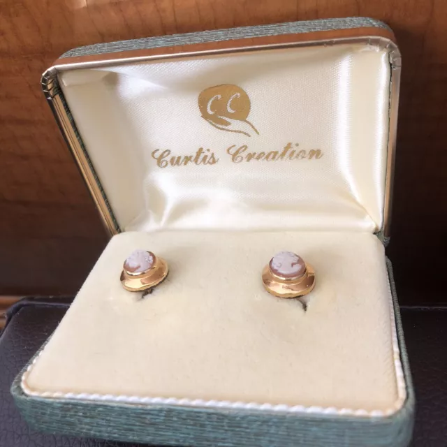 Curtis Creations Vintage 1950s Signed Cameo Earrings Screw Back In Box