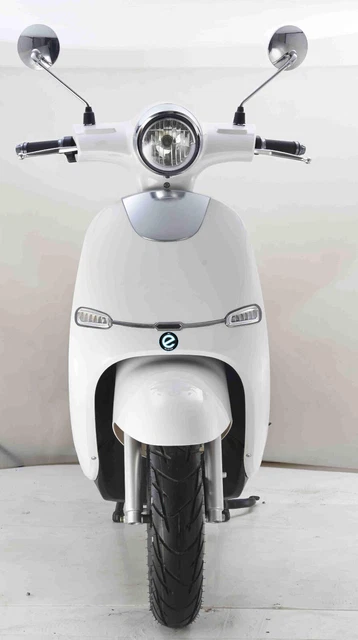 scooter électrique (équivalent 50cm3)