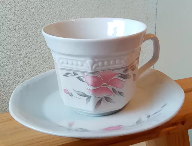 Kaffeetasse mit Untere - MITTERTEICH BAVARIA W. Germany - weiß mit Blumen Dekor