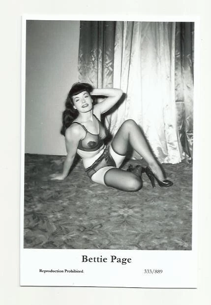 Bx12) Bettie Page Swiftsure Photo Postcard (333/889) Filmstar  Pin Up Glamor