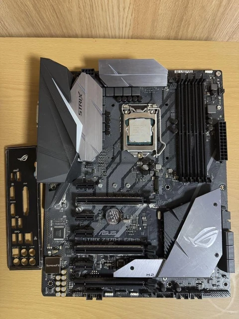マザーボード ASUS ROG STRIX Z370-I GAMING + i7 8700K ROG STRIX