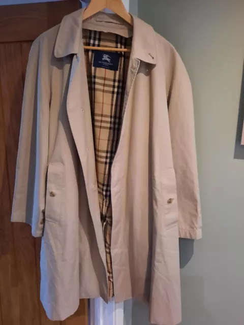 Burberry London Mens Beige Trench Coat Size 54R Nova Check Lining