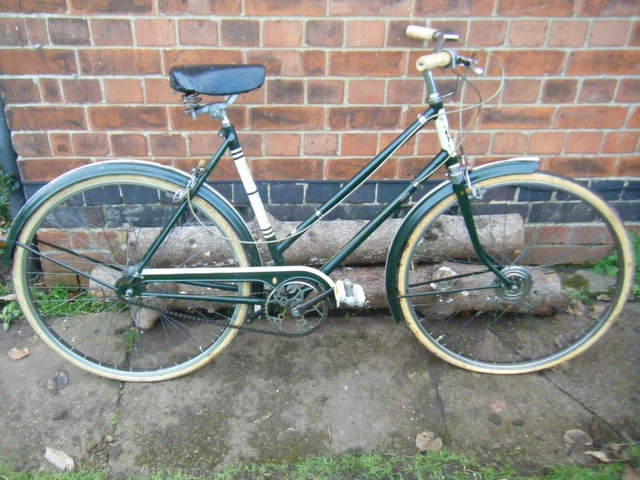 ladies roadster bicycle