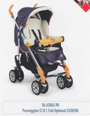 Chicco Passeggino leggero usato Chicco in ottime condizioni colore Blu pratico  