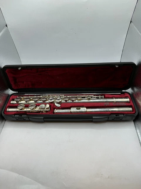 Yamaha YFL-211SII Flute with Original Hard Case - Nickel Silver