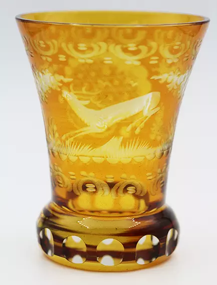 Becher, bernsteinfarbenes Glas  ca. 1860-1880