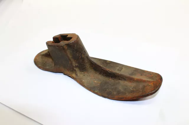 Cast Iron Cobbler Shoe Form Mold Antique Vintage 8 8.5"