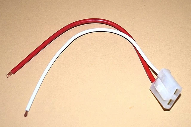 Alternatore Cablaggio Alternatore Regolatore Spina Cablaggio 2Pin Pigtail Connettore GY0118 300E Sostituzione