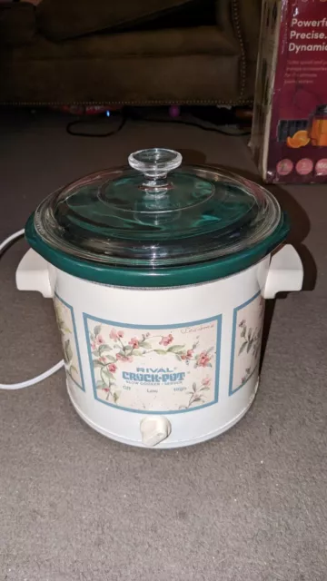 https://www.picclickimg.com/N7gAAOSwcGRlC7n9/Vintage-RIVAL-Crock-Pot-35-Qt-Model-3150.webp
