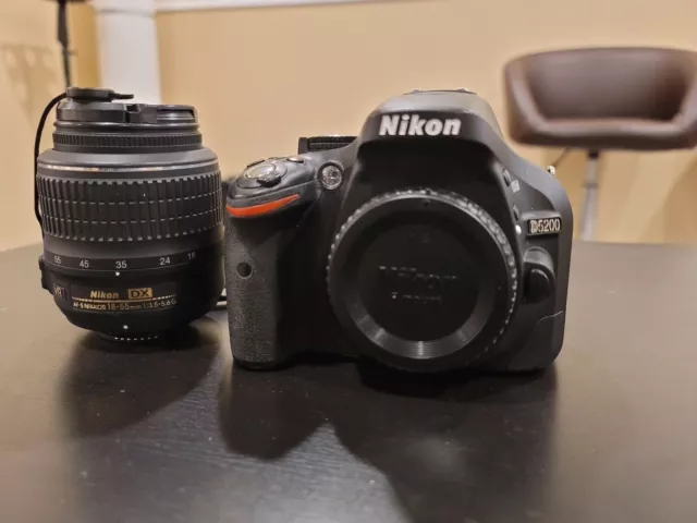 Nikon D5200 24.1MP Digital Camera Black Body w/ AF-S DX 18-55mm