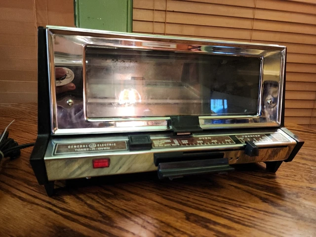 VTG 1960's GE GENERAL ELECTRIC DELUXE TOAST-R-OVEN - Good Condition! VTG 1960's GE GENERAL ELECTRIC DELUXE TOAST-R-OVEN - Good Condition!