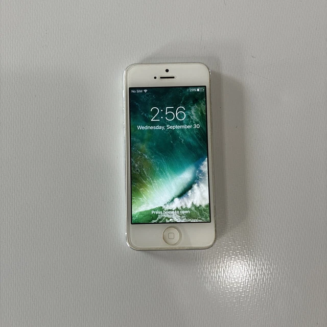APPLE IPHONE 5 32GB Silver Used Unlocked !Battery Health 33
