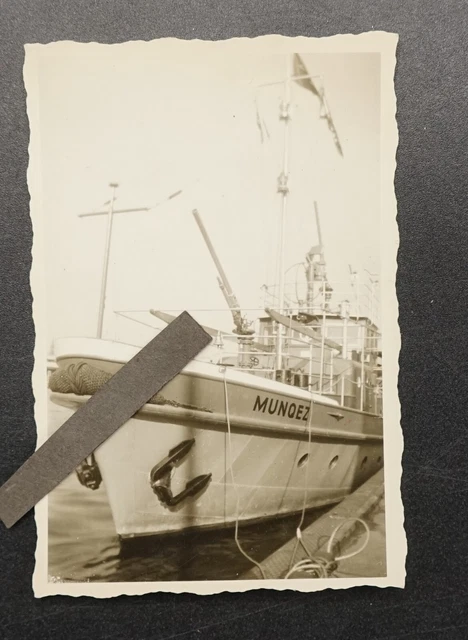 FOTO ALT SCHIFF Munqez Kennung Kanone? Krieg Hafen Hamburg Flak? Boot ...