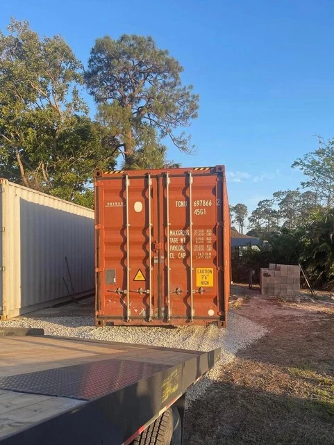 Upgrade your storage game with our wide range of used shipping containers!