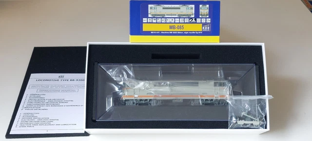 LOCOMOTIVE ELECTRIQUE BB 9263 SNCF ANALOGIQUE REE MODELES MB085