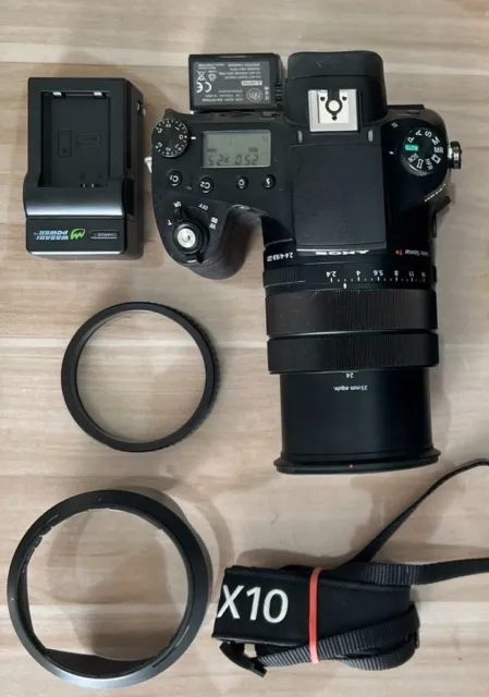 Sony DSC-RX10 IV RX10M4 Cyber-shot F2.4 24-600mm Digital Camera