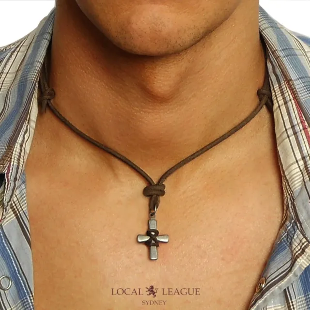 YADOCA 925 Sterling Silver Cross Pendant Necklace for Men Women with 5mm  Stainless Steel Diamond-Cut Cuban Chain Mens Cross Necklace Crucifix  Necklace (with Gift Box) 51cm : Amazon.co.uk: Fashion