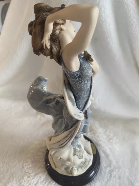 GIUSEPPE ARMANI Florence 2000 Celeste 1302C Figurine Of The Year NIB Stunning! 2