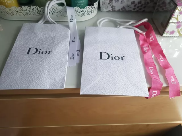 Cadeau dior store
