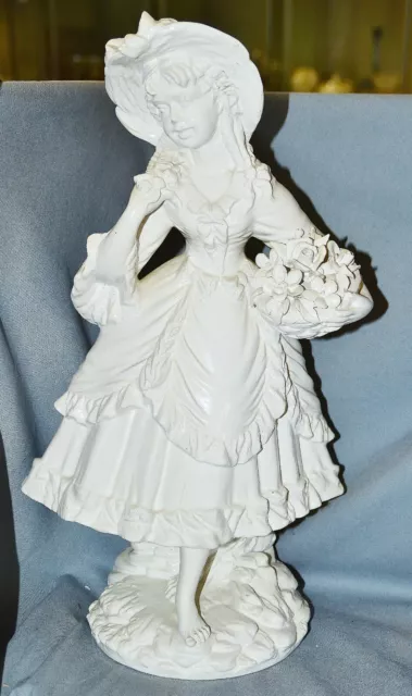 große Keramik Figur Blumenmädchen, weiß, undeutlich gemarkt, 40 cm