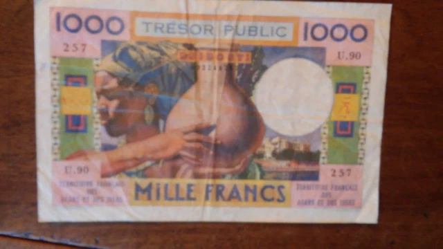 Billet 1000 Francs Tresor Public Territoire Francais Des Afars Et Issas Djibouti Billet 1000 Francs Tresor Public Territoire Francais Des Afars Et Issas Djibouti