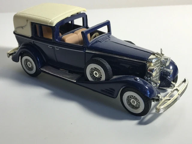 Cadilac TownCar Limousine de 1933, Branco | Storekit