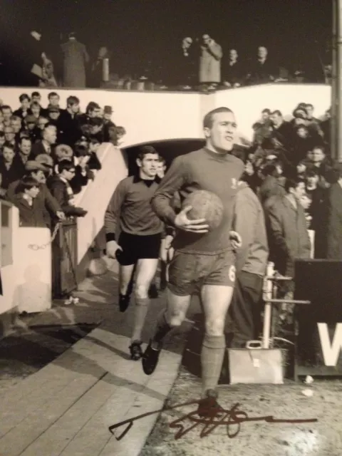 Ron  Harris - Former Chelsea Footballer - Signed B/W Photograph