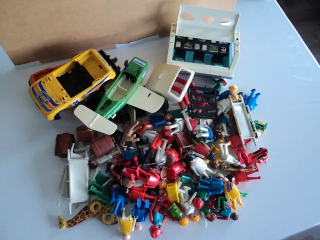gros lot de playmobil vintage jaunis cassés coloriés
