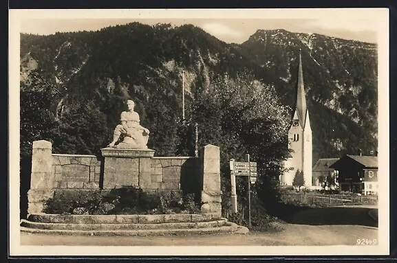 Bayrischzell, Kriegerdenkmal mit Kirche, Ansichtskarte