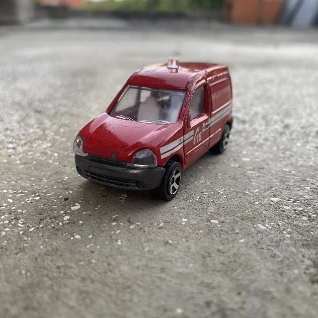 Voiture Miniature Majorette Renault Kangoo N°288/289 - Échelle 1/57, Très Bon état Occasion