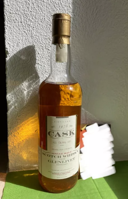 Glenlivet Cask Single Malt Scotch Whisky, 16 years, seltener Tropfen