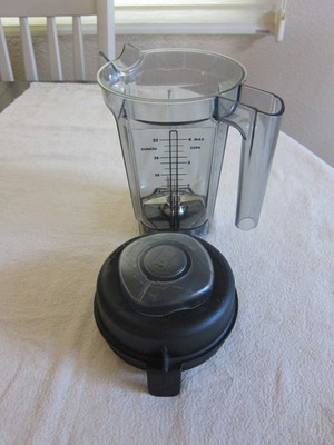 Vitamix 32oz Wet Container With Lid and Blade