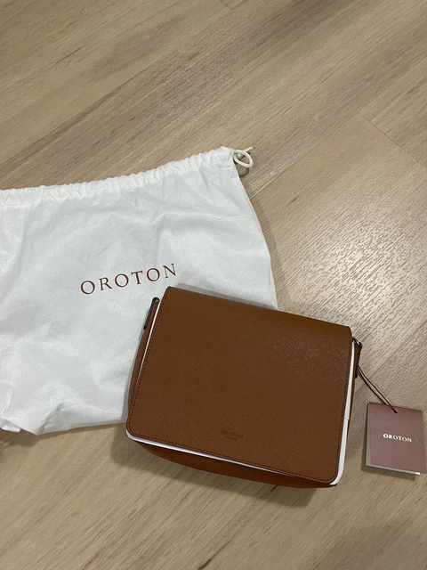 Oroton bueno double clutch cheap