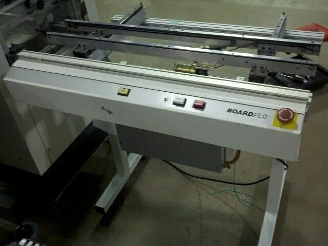 Universal 5362E 36" Inspection Conveyor (140675)