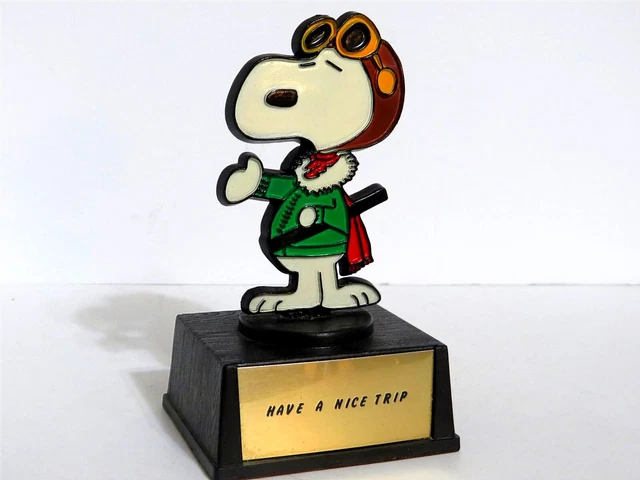SNOOPY PEANUTS CHARLIE Brown Aviva Vintage Trophy Gram Figure Figurine SNOOPY PEANUTS CHARLIE Brown Aviva Vintage Trophy Gram Figure Figurine
