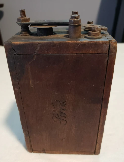 Antique Ford Model T or A Ignition Coil Auto Parts Wood Box Battery Car AS IS Antique Ford Model T or A Ignition Coil Auto Parts Wood Box Battery Car AS IS
