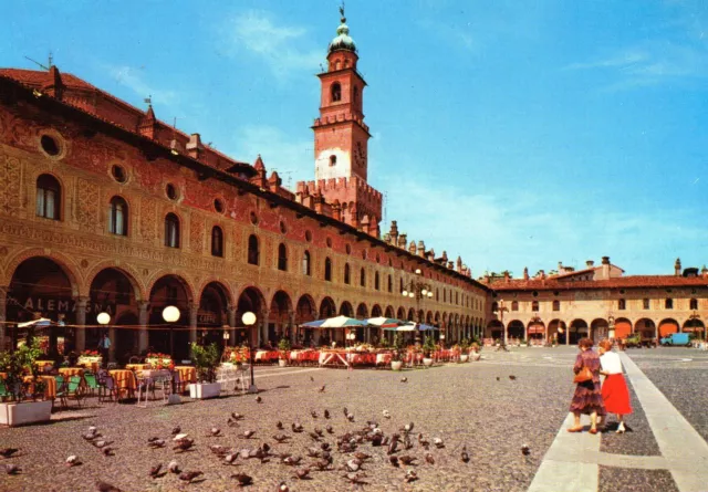 Vigevano Pavia Piazza Ducale E Torre Del Bramante