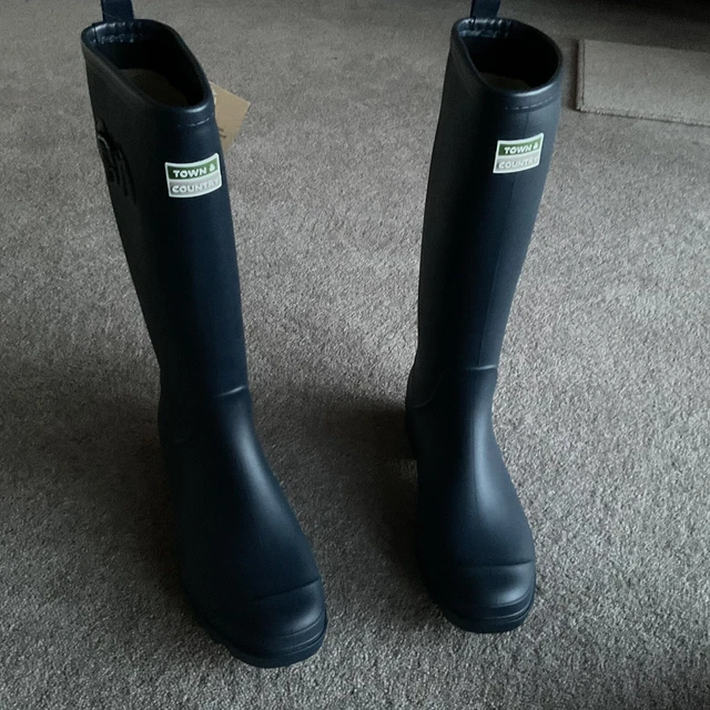 Town And Country  Deluxe ,The Burford Wellington Boot," New With Tags.